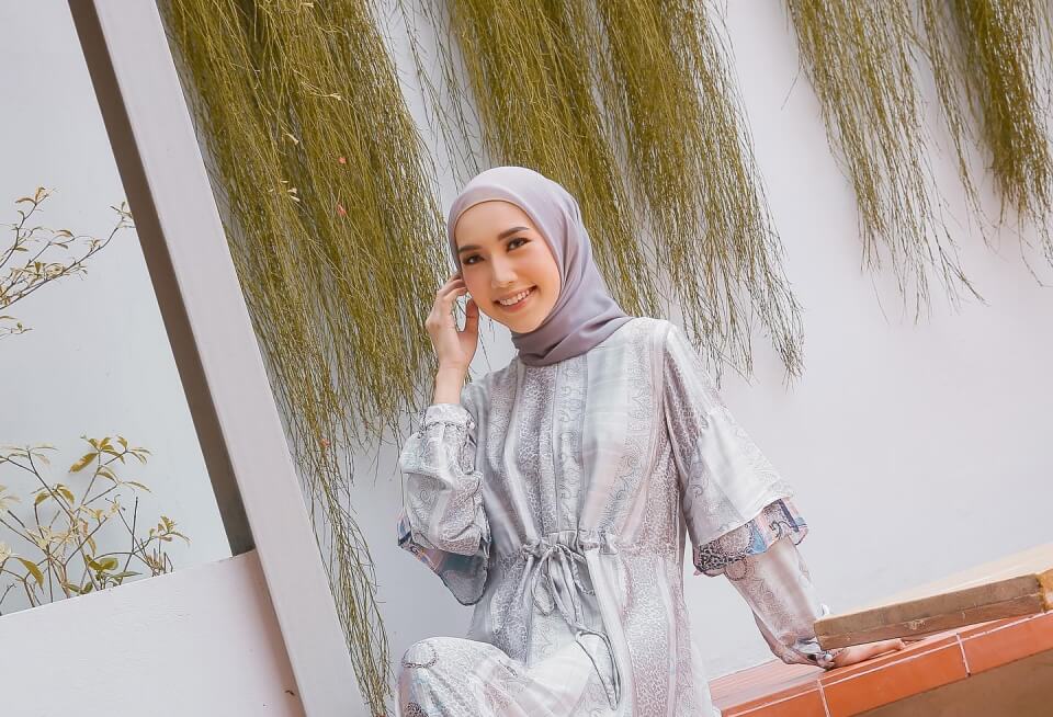 Rekomendasi Dress Hijab Simpel Elegan Dan Stylish